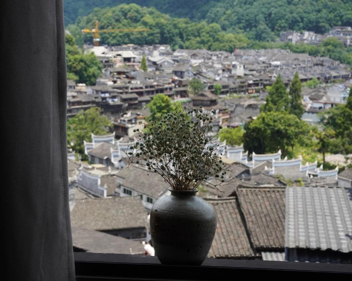 云起山居庭院观景民宿 Fenghuang Dış mekan fotoğraf